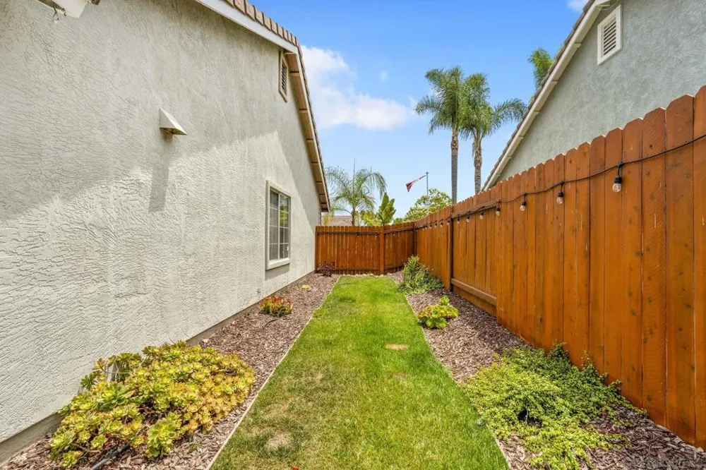 5521 Daybreak Ct Oceanside, CA 92057