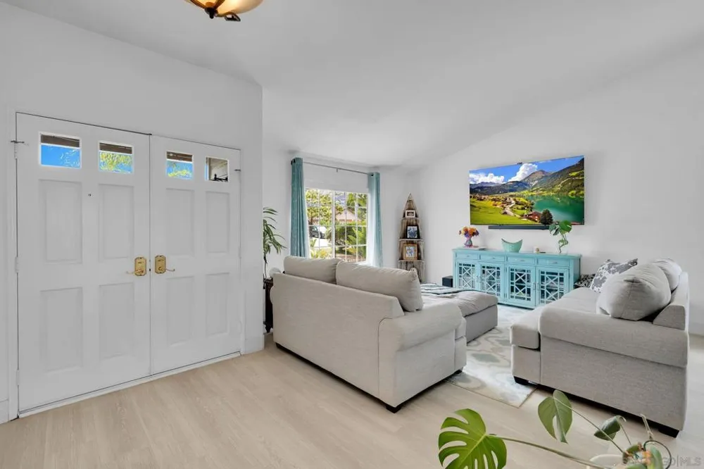 5521 Daybreak Ct Oceanside, CA 92057