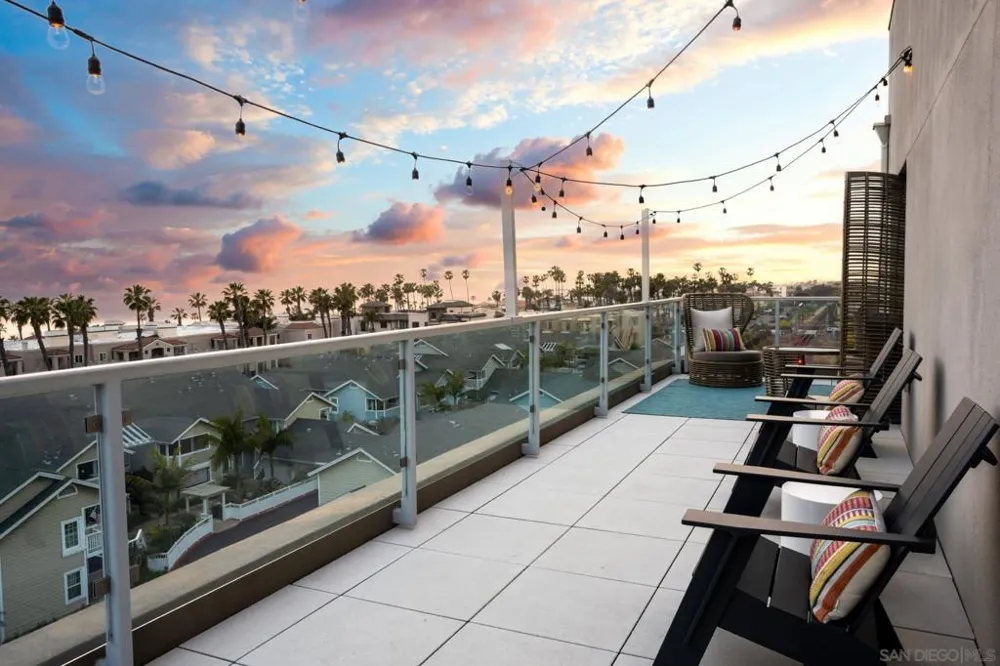 355 Cleveland St #309 Oceanside, CA 92054