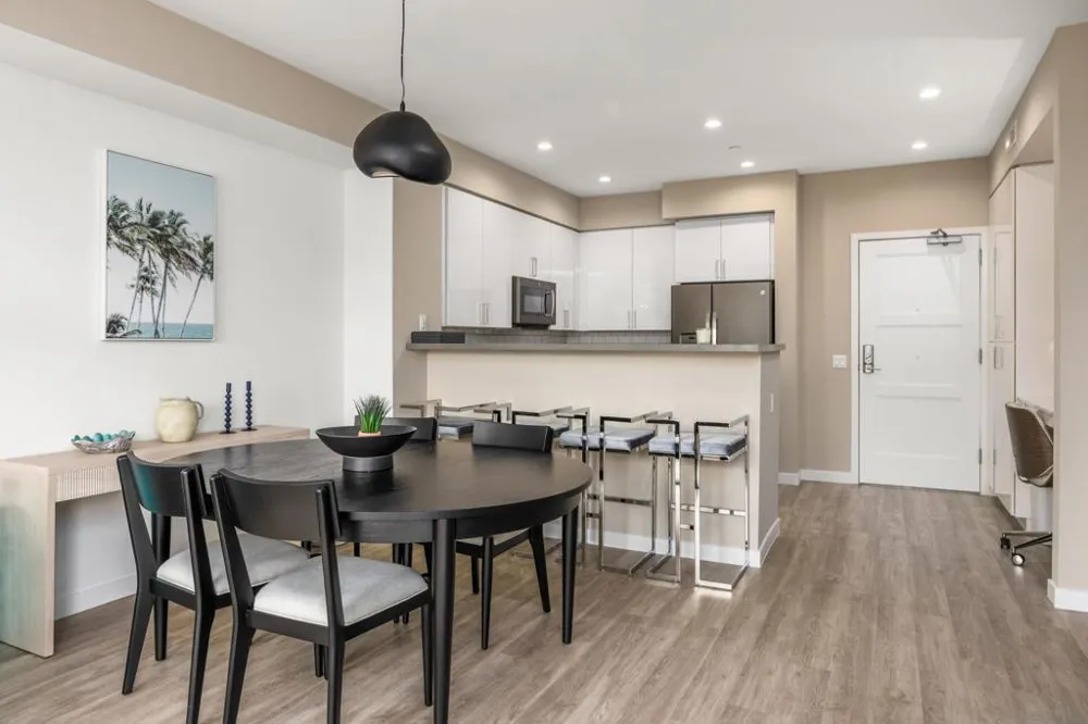 355 Cleveland St #309 Oceanside, CA 92054