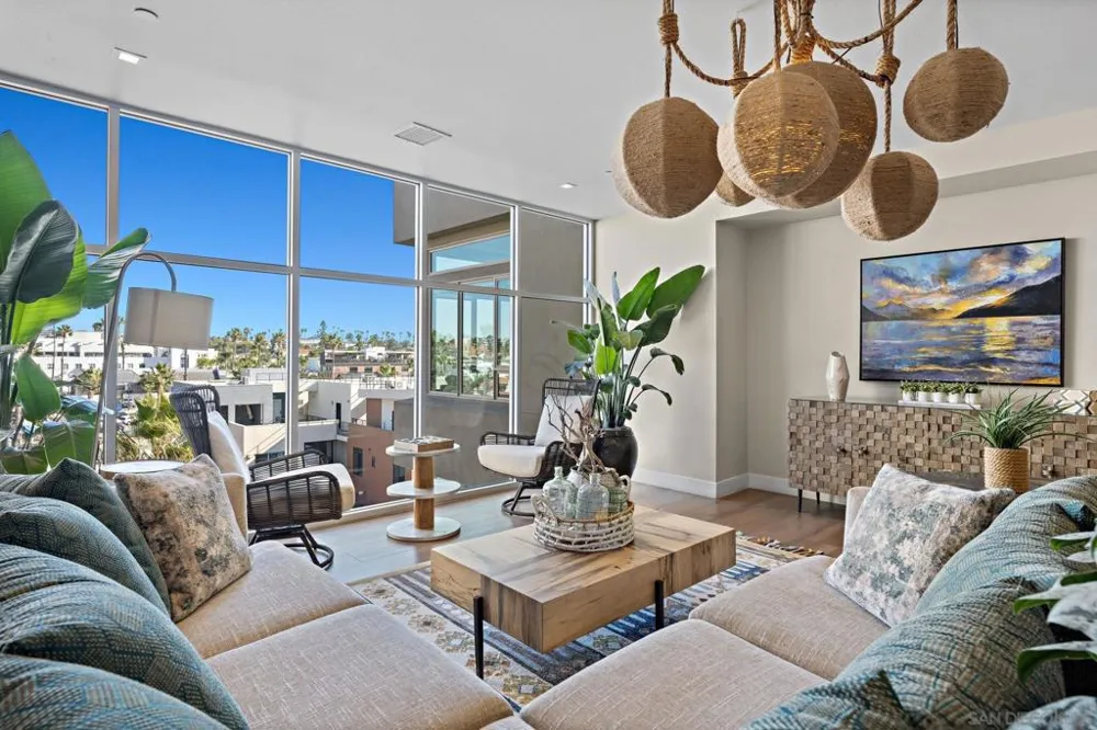 355 Cleveland St #309 Oceanside, CA 92054