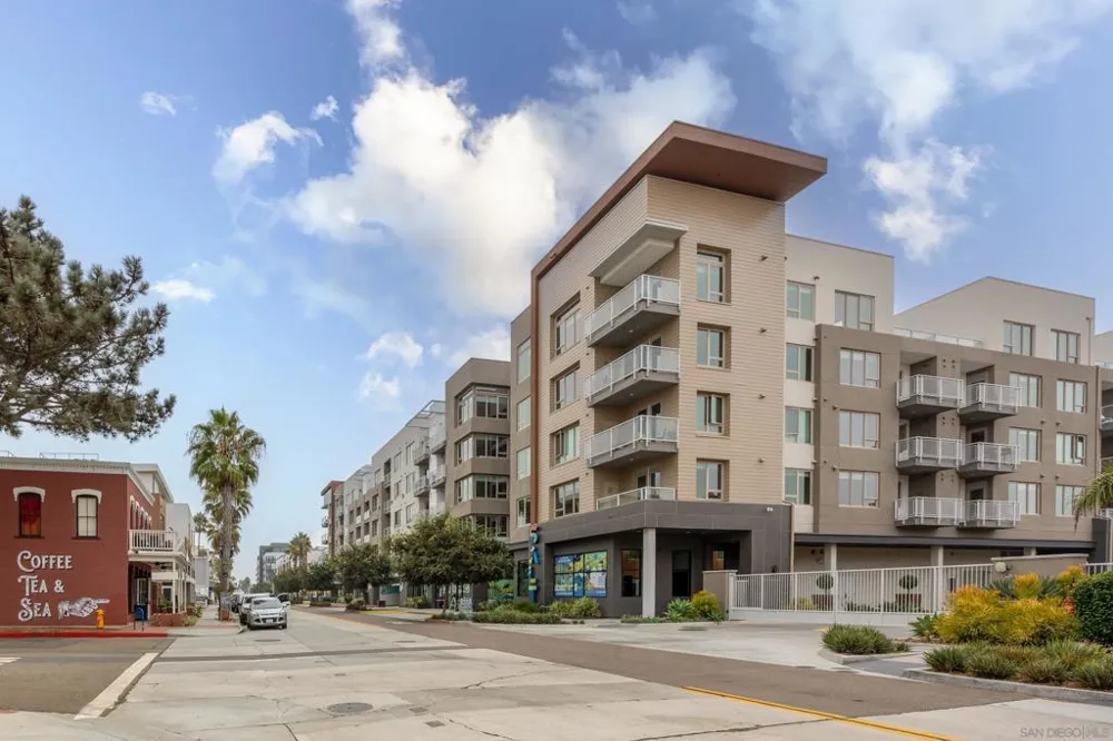 355 Cleveland St #309 Oceanside, CA 92054