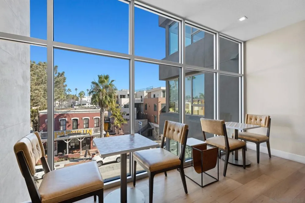 355 Cleveland St #309 Oceanside, CA 92054