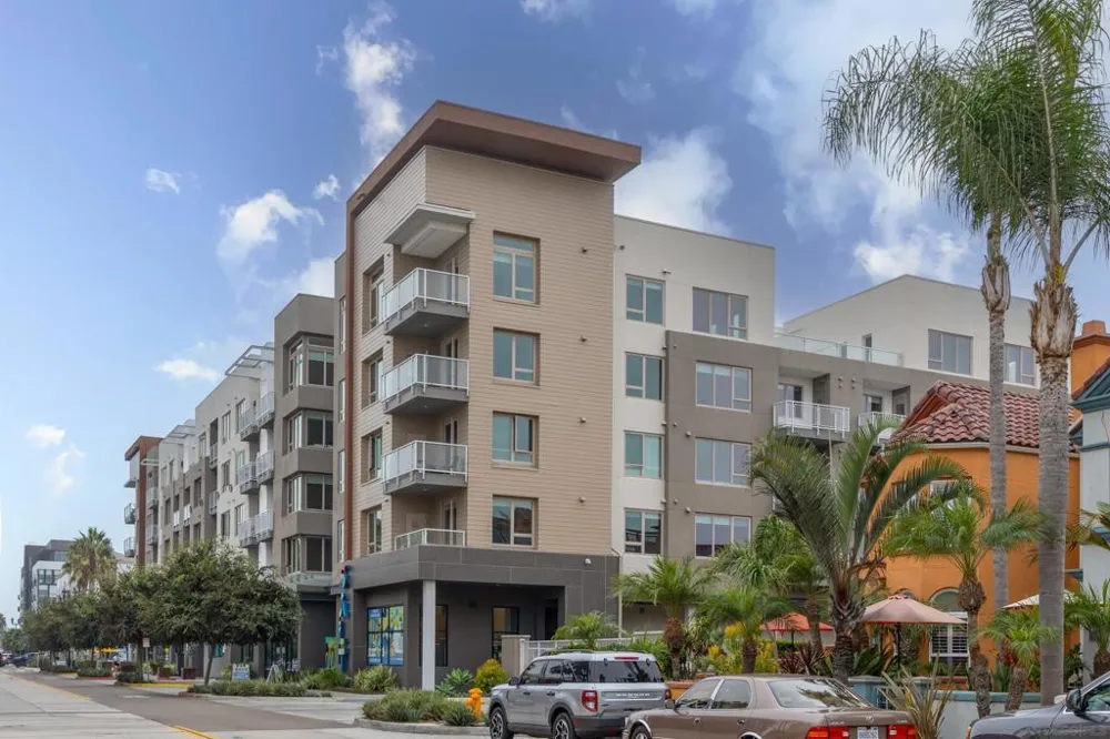 355 Cleveland St #309 Oceanside, CA 92054