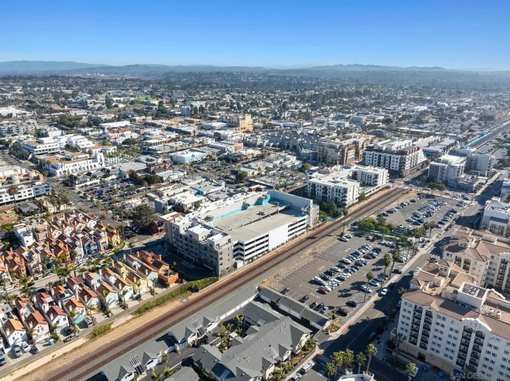 355 Cleveland St #309 Oceanside, CA 92054