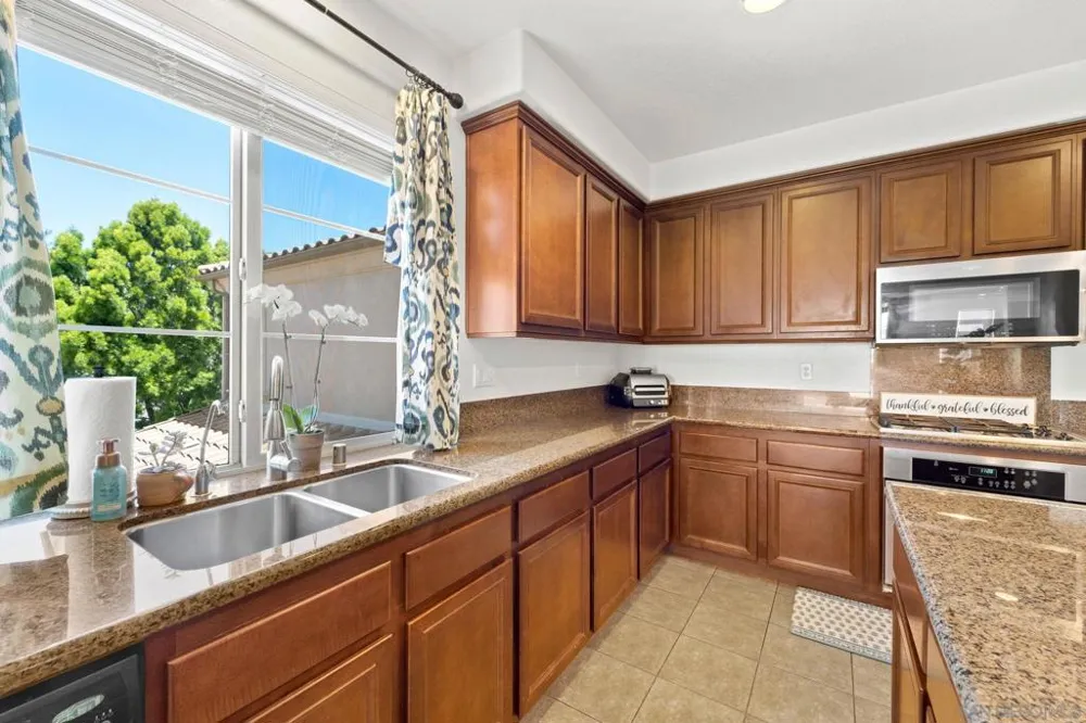 2205 Andalusia Lane #6 Chula Vista, CA 91915