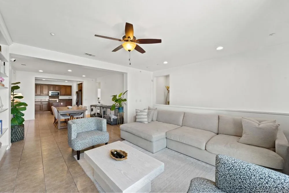2205 Andalusia Lane #6 Chula Vista, CA 91915