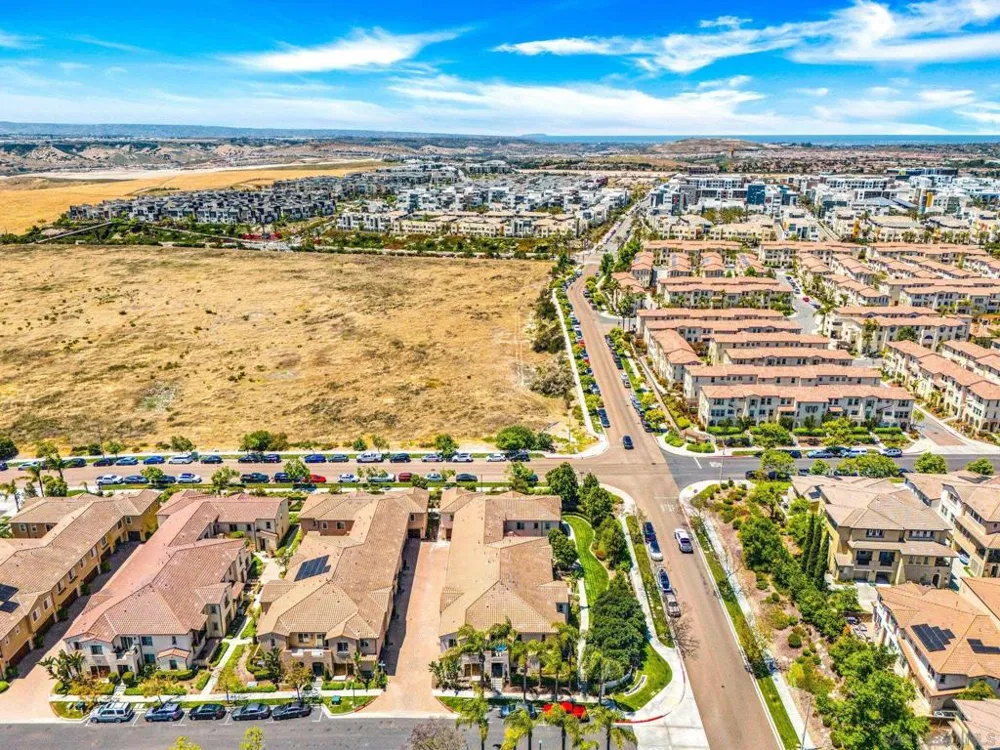2205 Andalusia Lane #6 Chula Vista, CA 91915