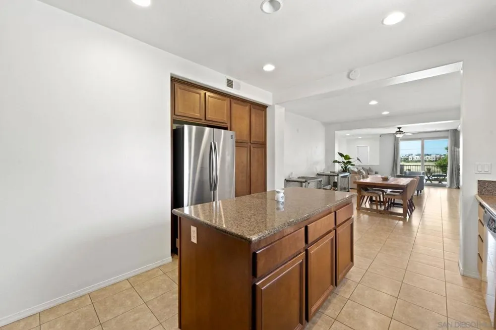 2205 Andalusia Lane #6 Chula Vista, CA 91915