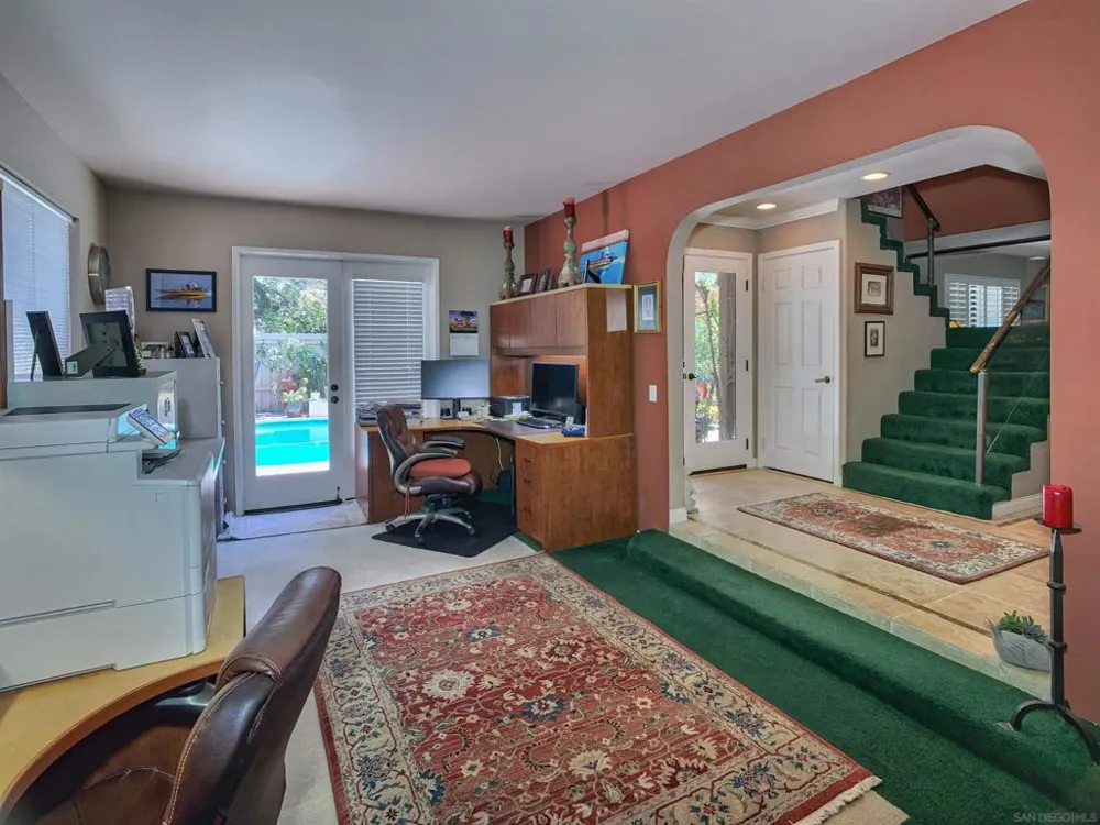 1090 ELLEN LANE El Cajon, CA 92019