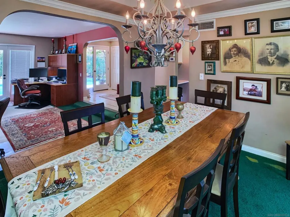 1090 ELLEN LANE El Cajon, CA 92019