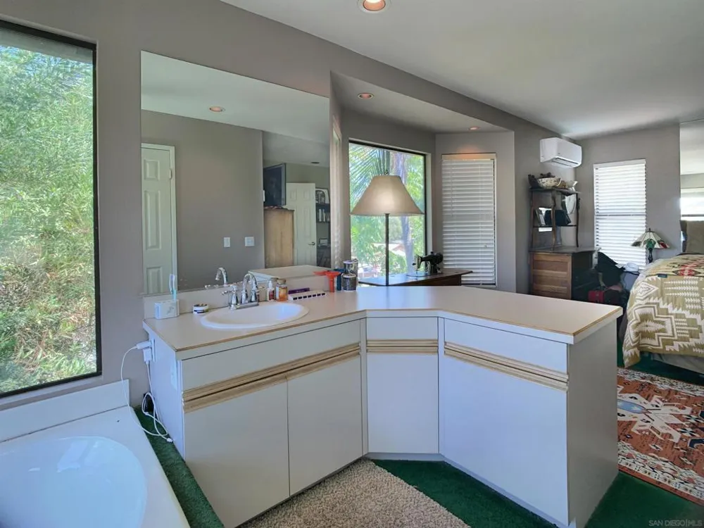 1090 ELLEN LANE El Cajon, CA 92019