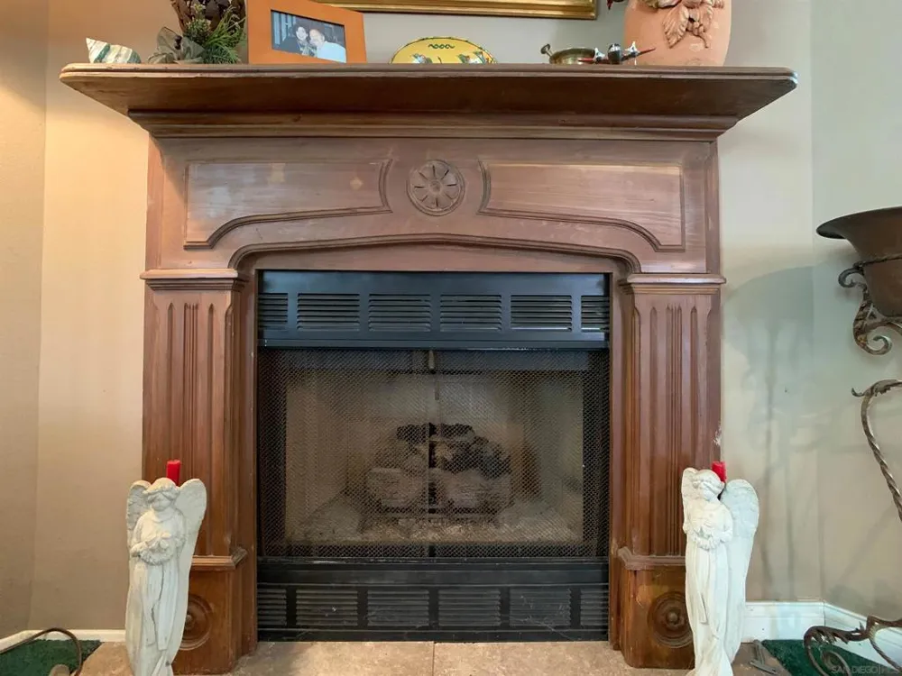 1090 ELLEN LANE El Cajon, CA 92019