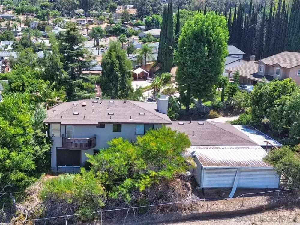 1090 ELLEN LANE El Cajon, CA 92019