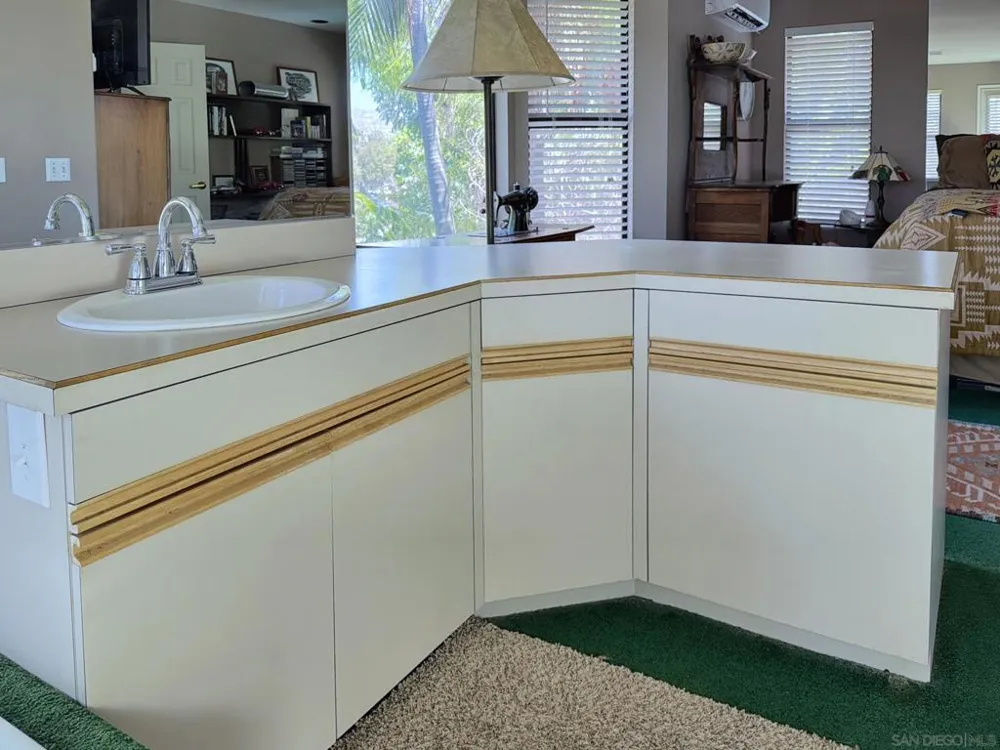 1090 ELLEN LANE El Cajon, CA 92019