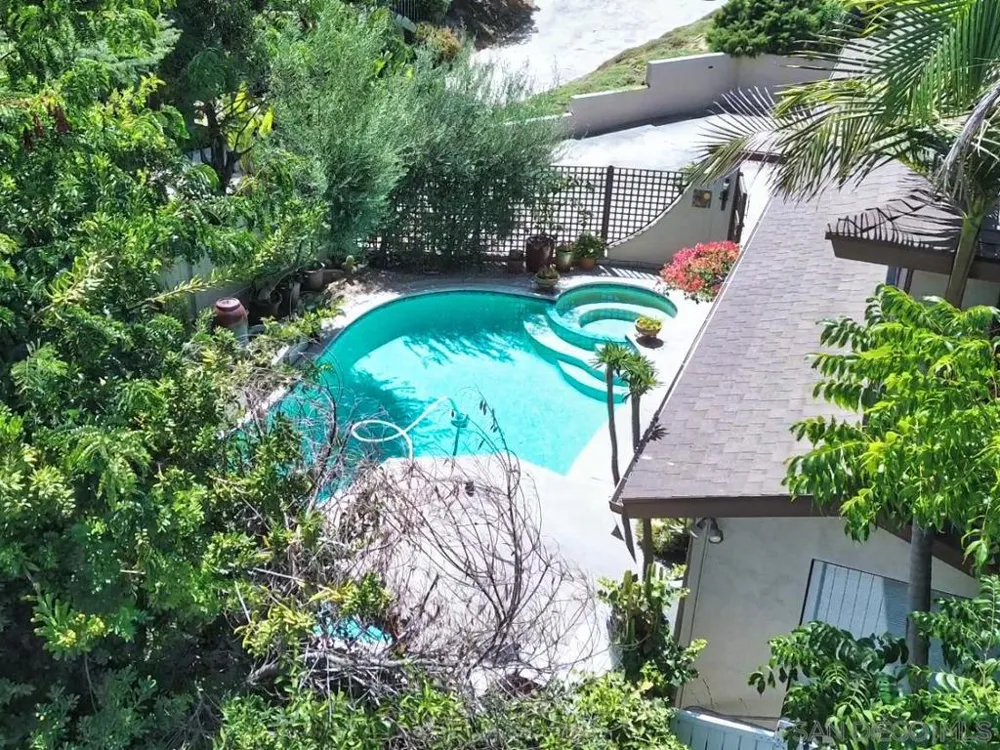 1090 ELLEN LANE El Cajon, CA 92019