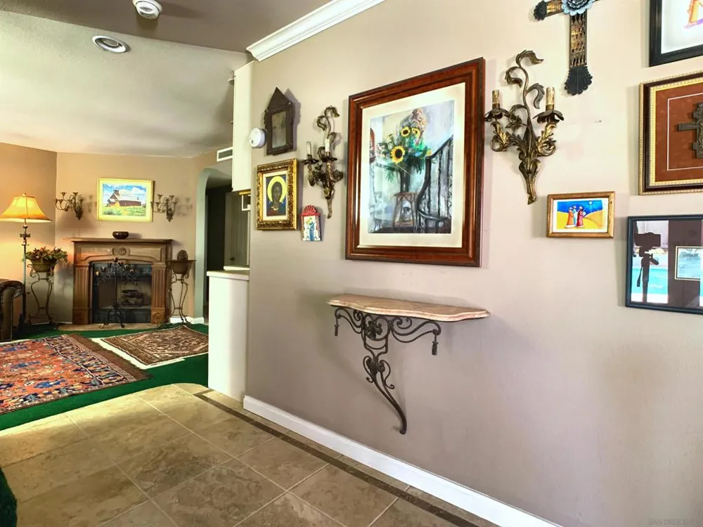 1090 ELLEN LANE El Cajon, CA 92019