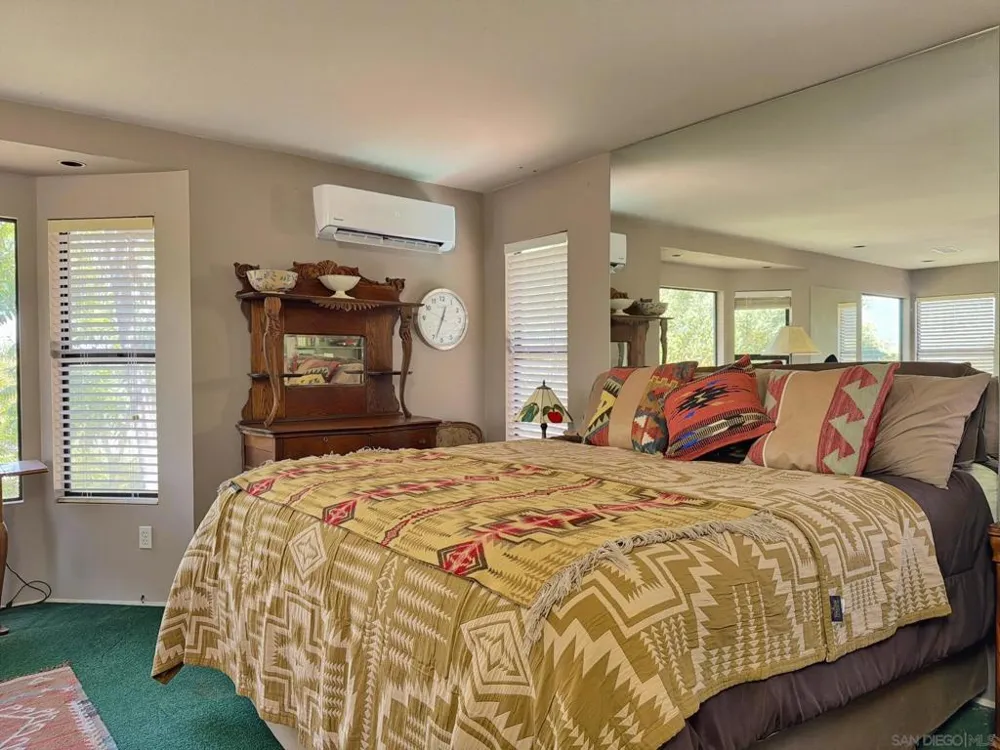 1090 ELLEN LANE El Cajon, CA 92019