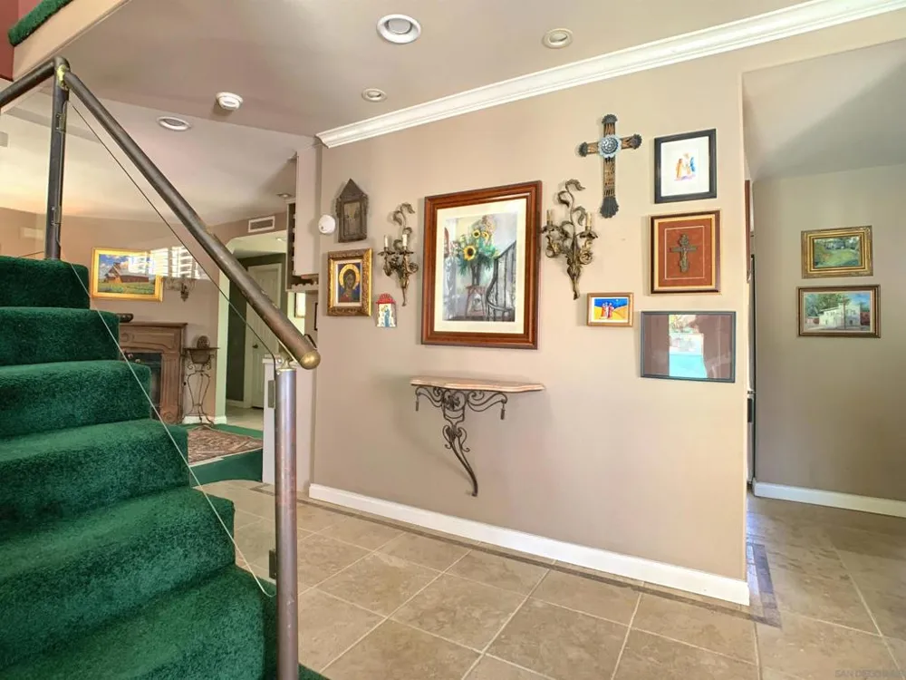 1090 ELLEN LANE El Cajon, CA 92019