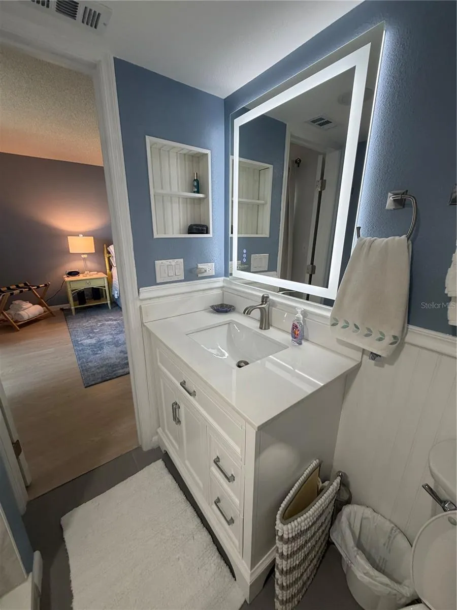 1270 GULF BOULEVARD #707 Clearwater Beach, FL 33767