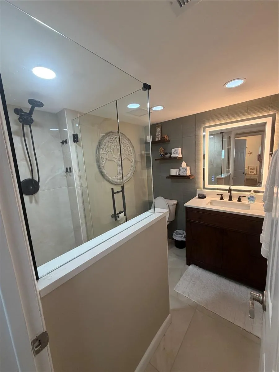 1270 GULF BOULEVARD #707 Clearwater Beach, FL 33767
