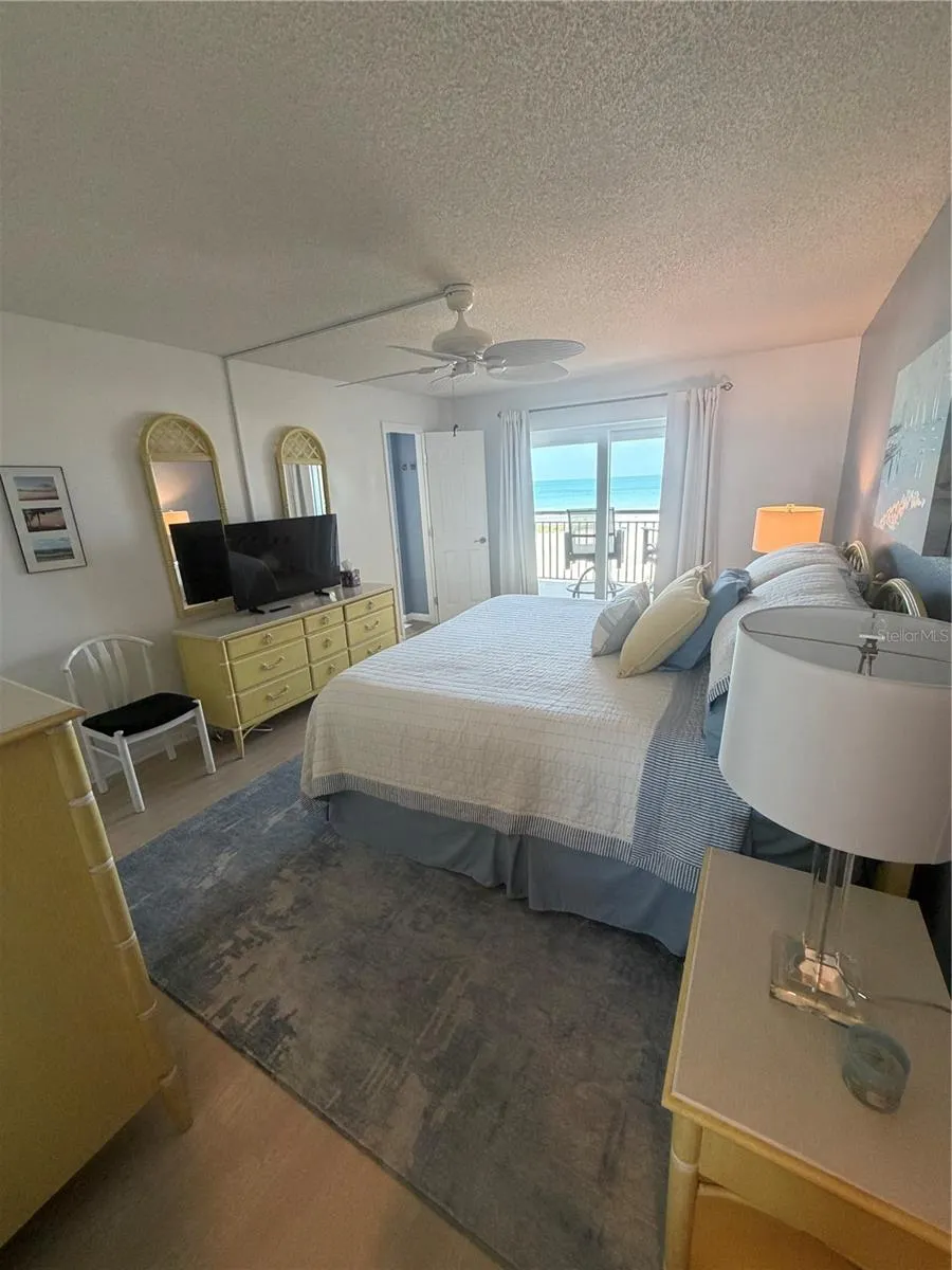1270 GULF BOULEVARD #707 Clearwater Beach, FL 33767