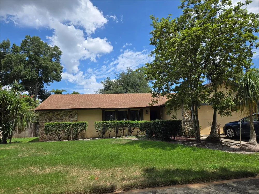 827 RILL DRIVE Altamonte Springs, FL 32714