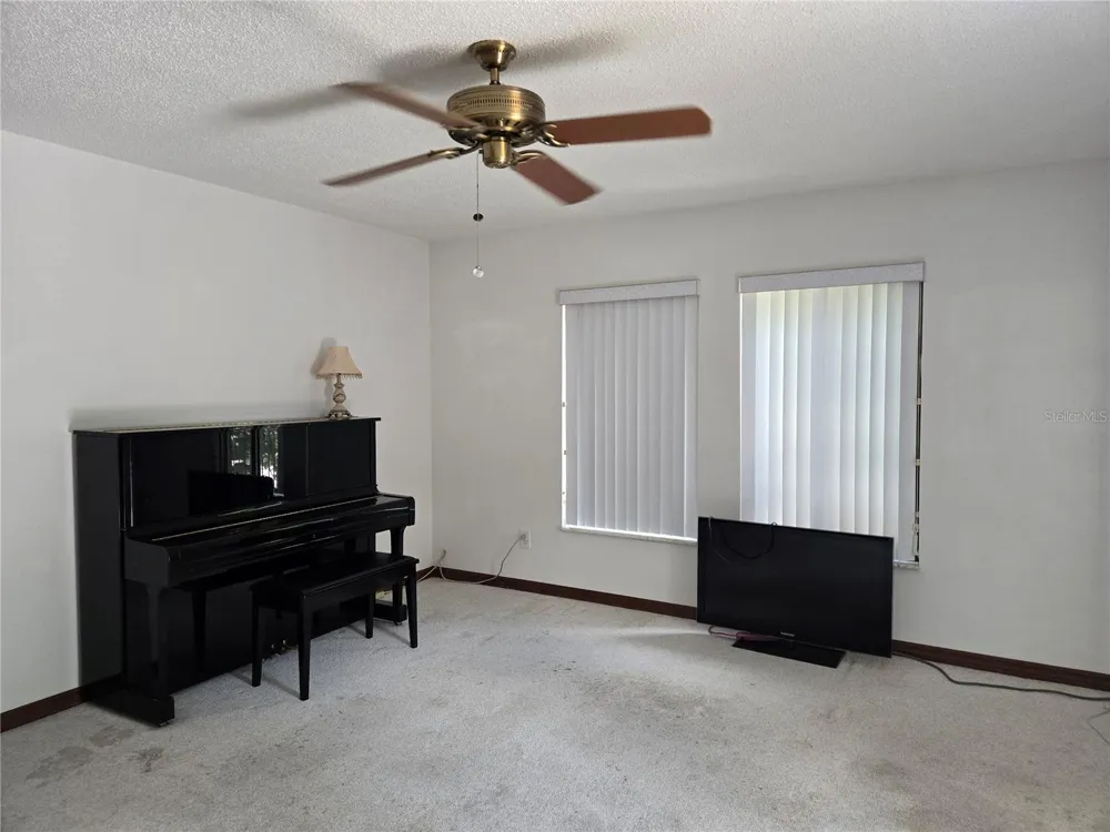 827 RILL DRIVE Altamonte Springs, FL 32714