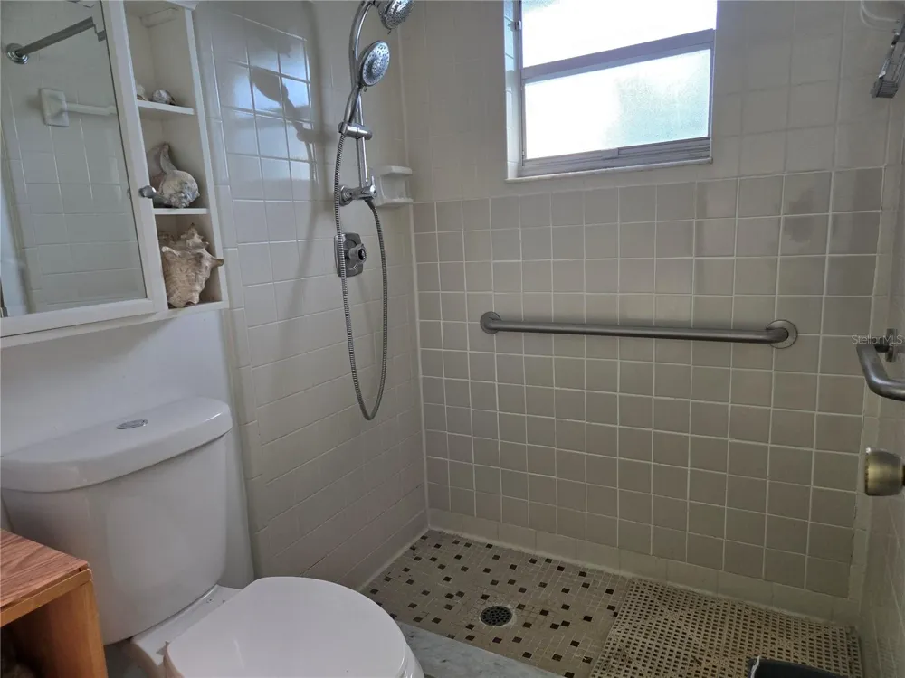 827 RILL DRIVE Altamonte Springs, FL 32714