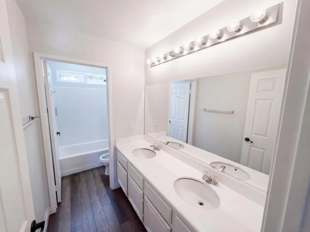 5105 Mendip Oceanside, CA 92057