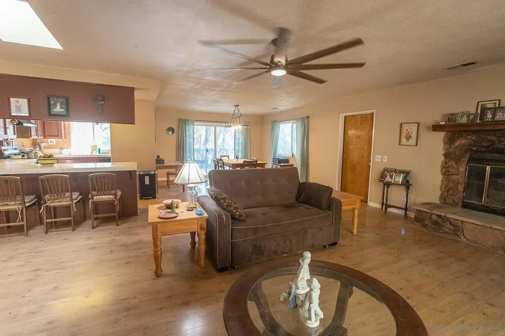 8076 Pine Blvd Pine Valley, CA 91962