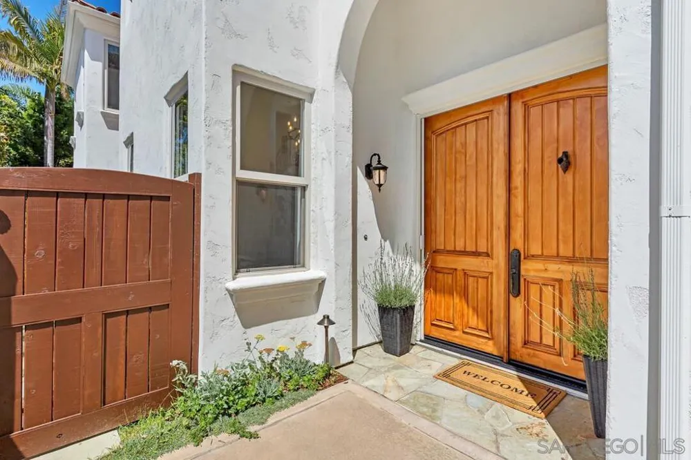 518 Sheffield Cardiff by the Sea, CA 92007