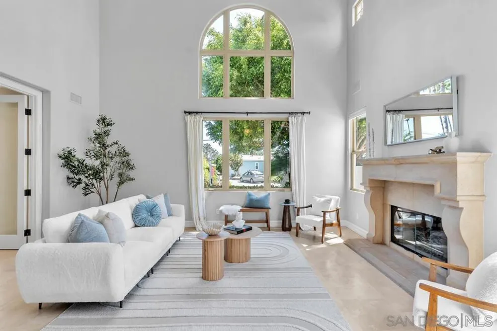 518 Sheffield Cardiff by the Sea, CA 92007