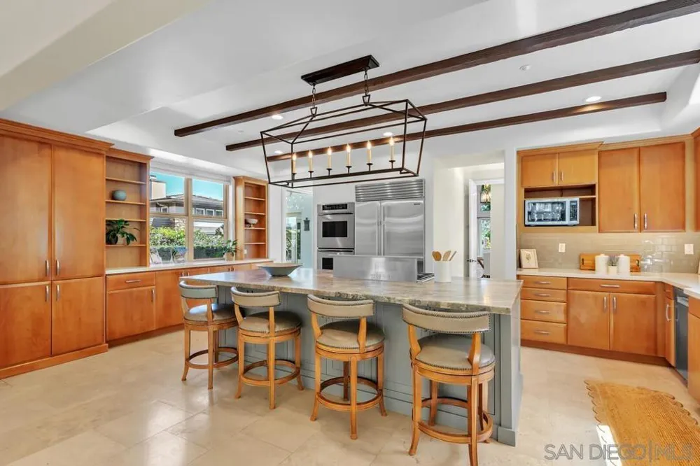 518 Sheffield Cardiff by the Sea, CA 92007