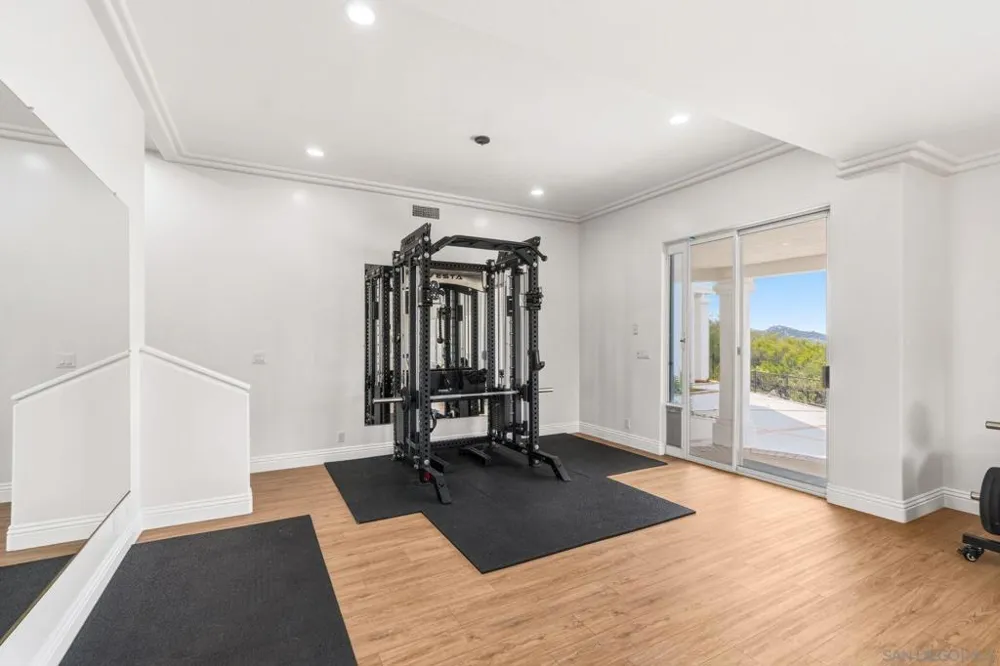 9604 Misty Meadow Lane Escondido, CA 92026