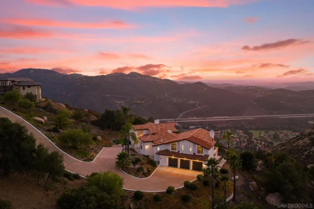 9604 Misty Meadow Lane Escondido, CA 92026