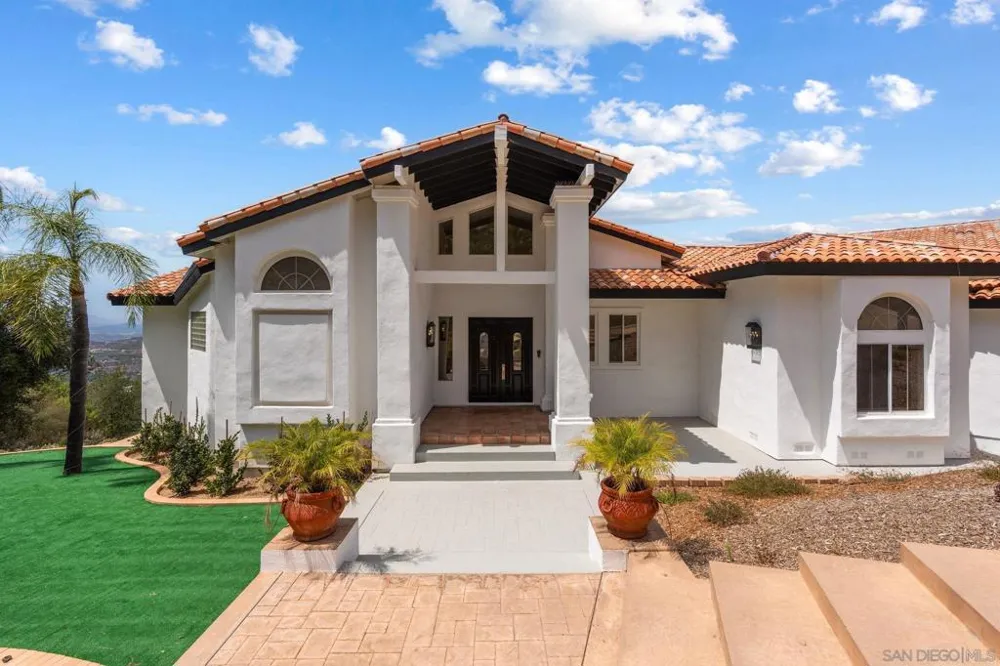 9604 Misty Meadow Lane Escondido, CA 92026