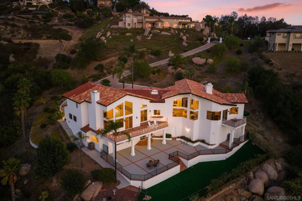 9604 Misty Meadow Lane Escondido, CA 92026