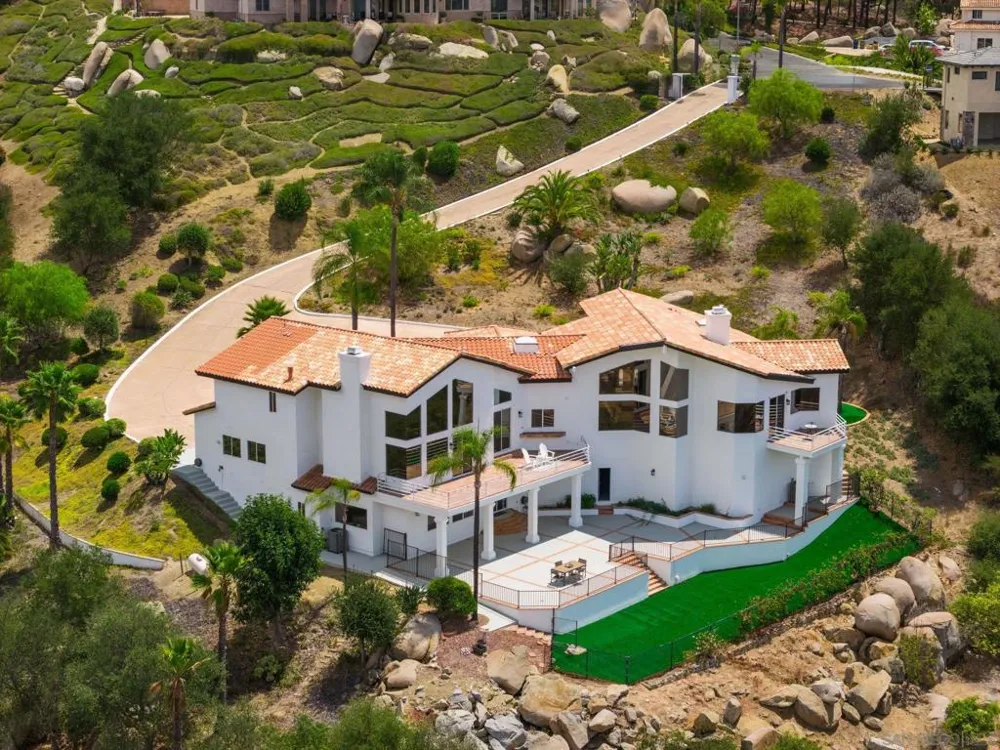 9604 Misty Meadow Lane Escondido, CA 92026