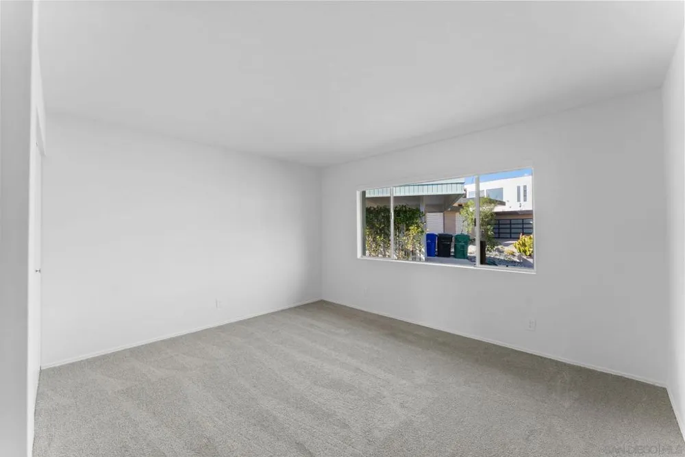 5995 La Jolla Corona La Jolla, CA 92037
