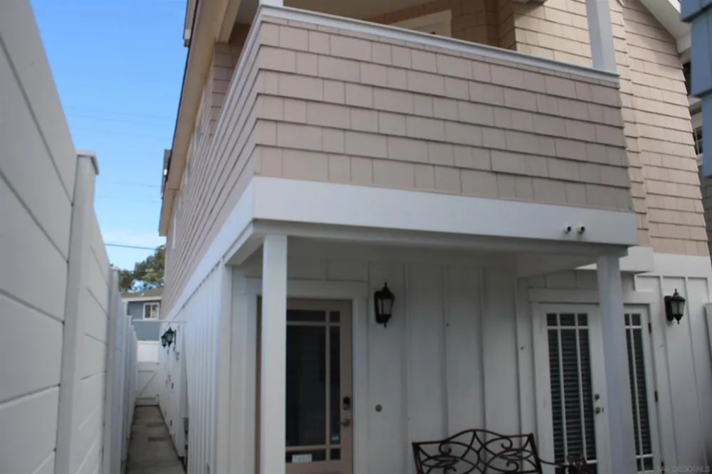 851 G Ave Coronado, CA 92118