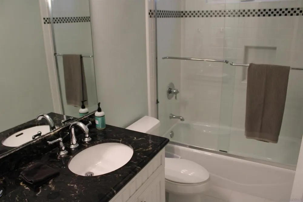 851 G Ave Coronado, CA 92118