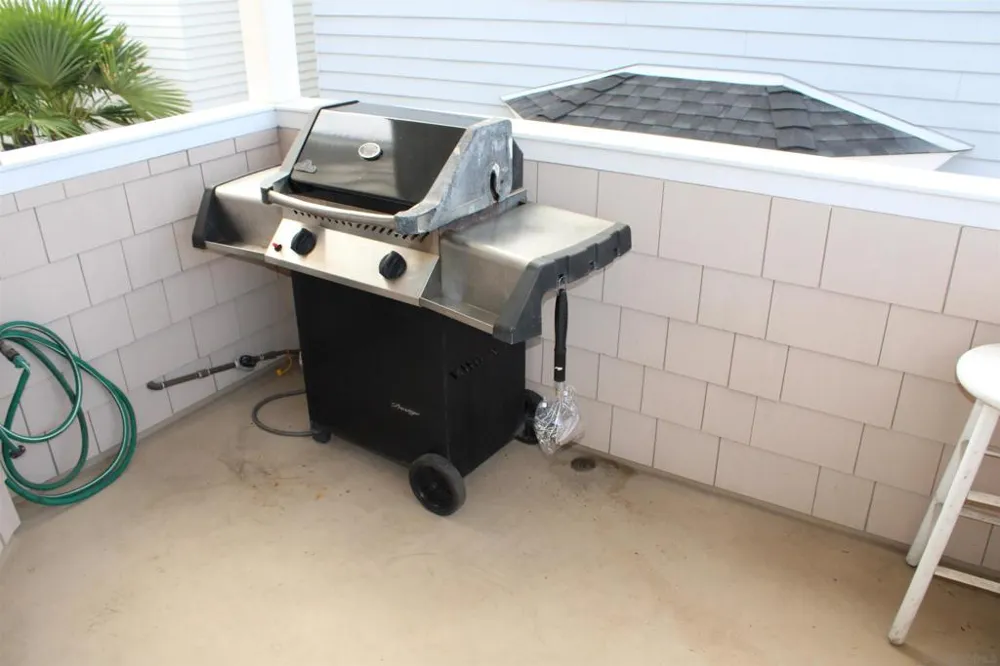 851 G Ave Coronado, CA 92118
