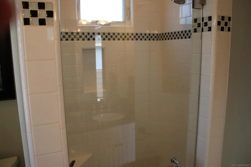 851 G Ave Coronado, CA 92118