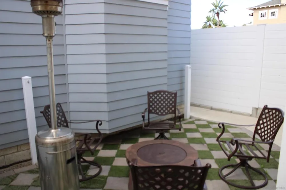 851 G Ave Coronado, CA 92118