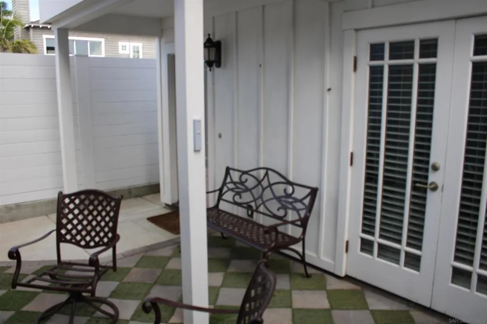 851 G Ave Coronado, CA 92118