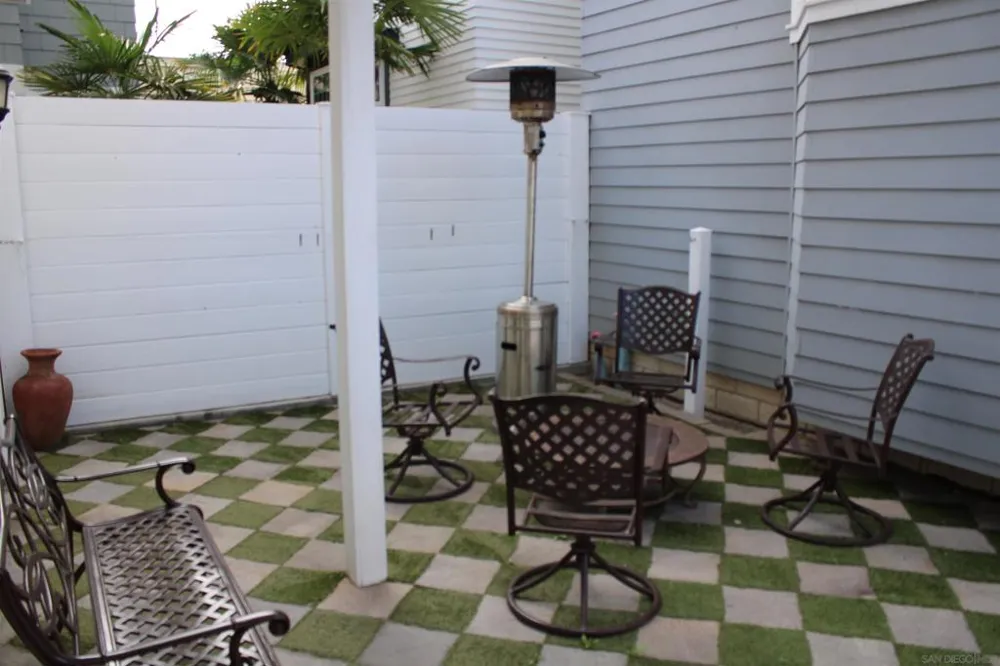 851 G Ave Coronado, CA 92118