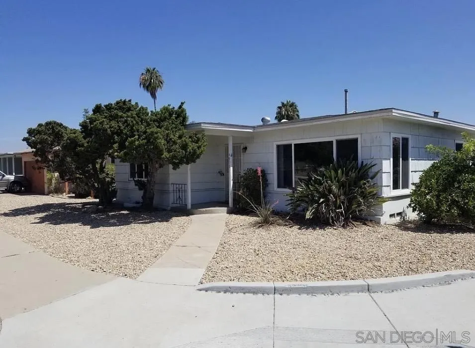 4901 Curry San Diego, CA 92115