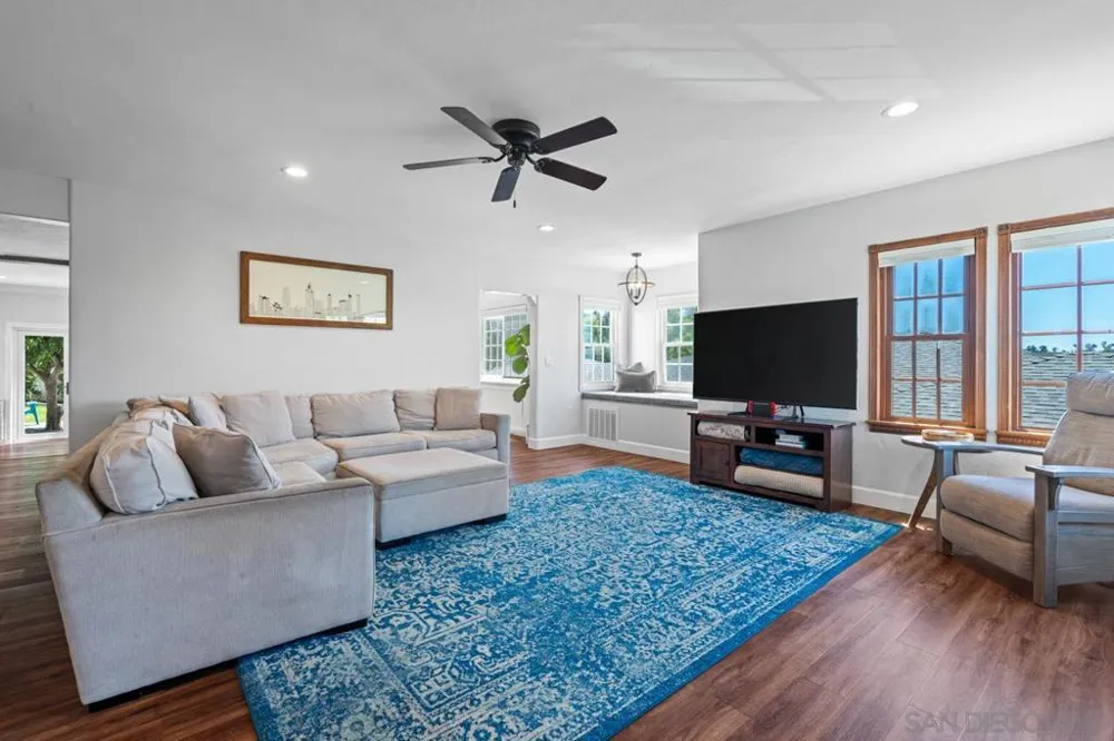 7787 Orien Ave La Mesa, CA 91941