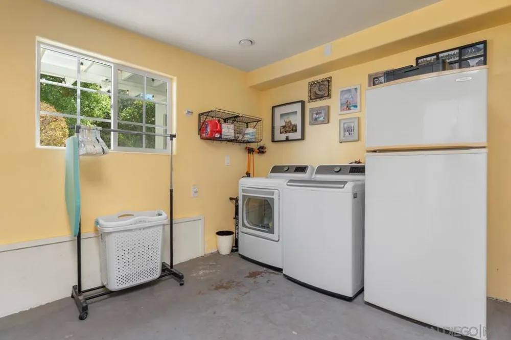7787 Orien Ave La Mesa, CA 91941